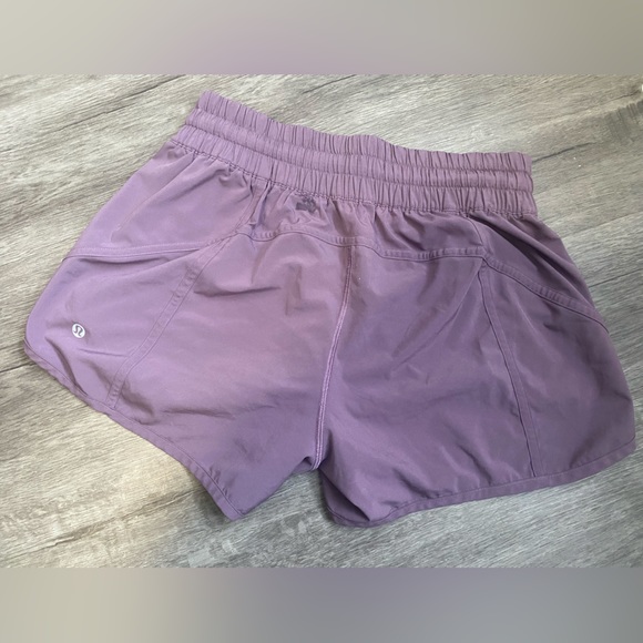 Lululemon shorts - Size 6 - Picture 4 of 4